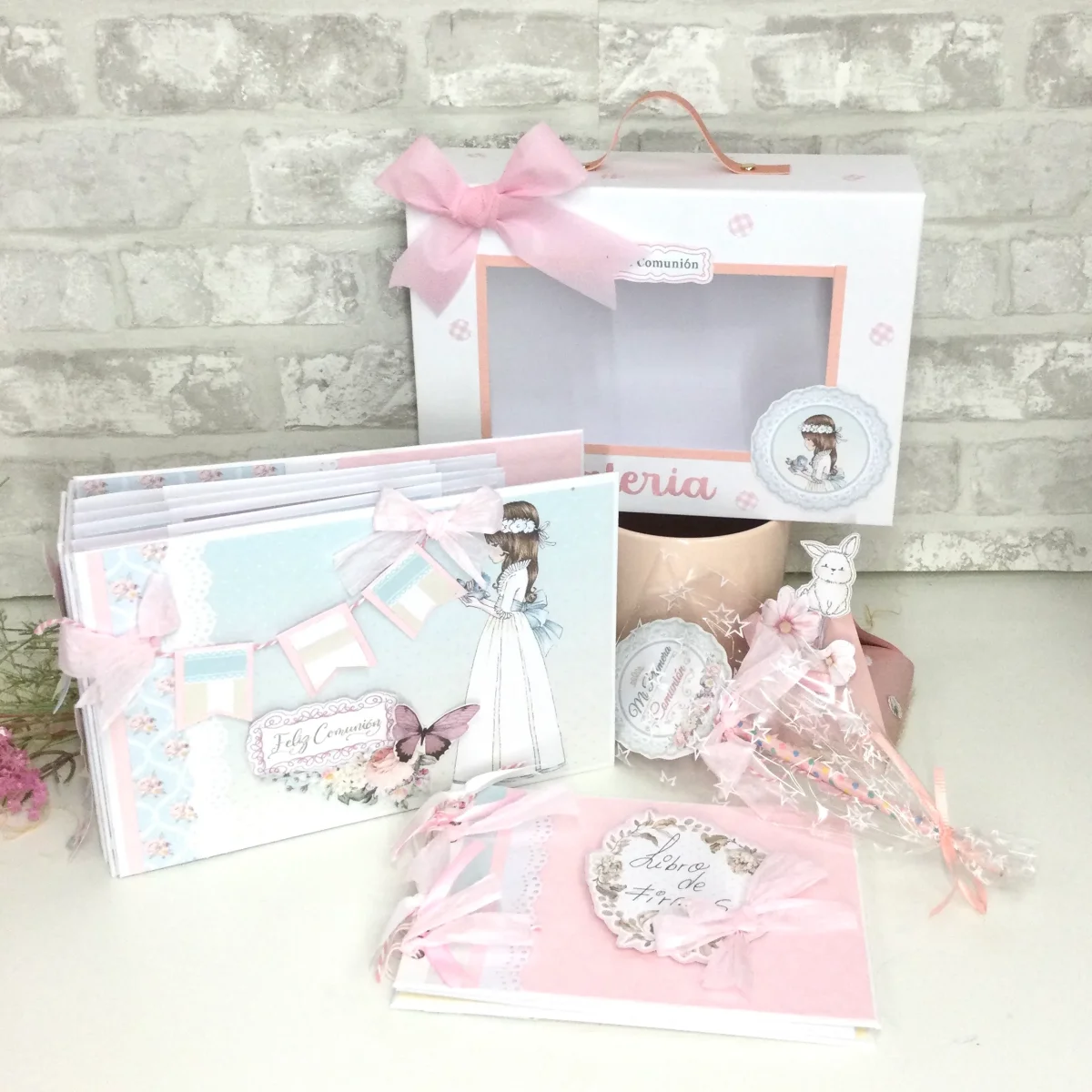 Conjunto Maleta Álbum Celeste Y Rosa Con Libro De Firmas Comunión Niña - Imagen 3