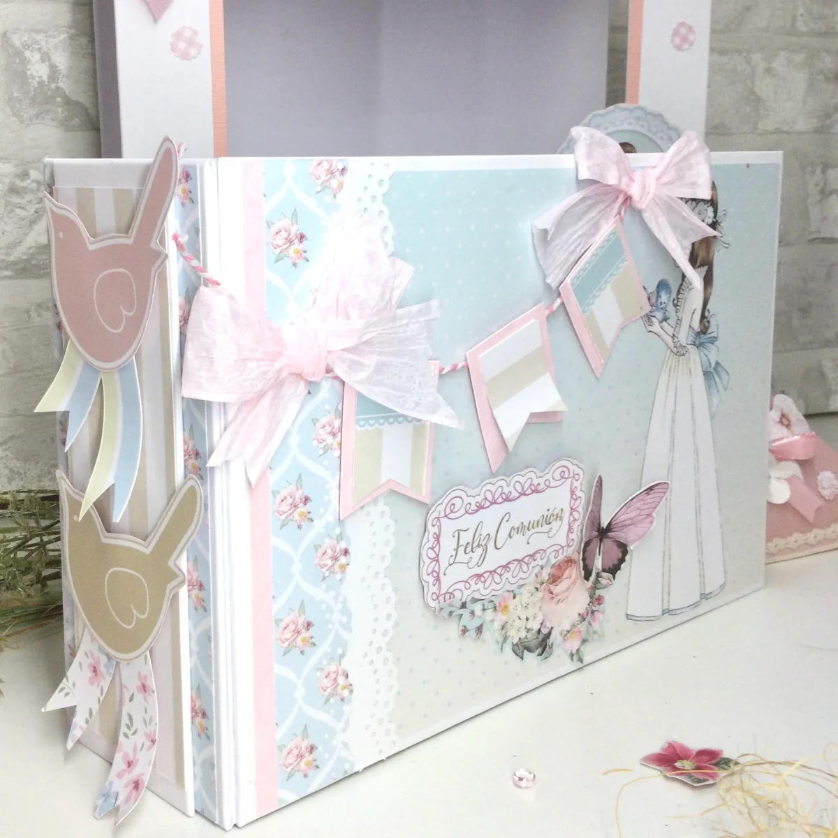 Conjunto Maleta Álbum Celeste Y Rosa Con Libro De Firmas Comunión Niña - Imagen 7